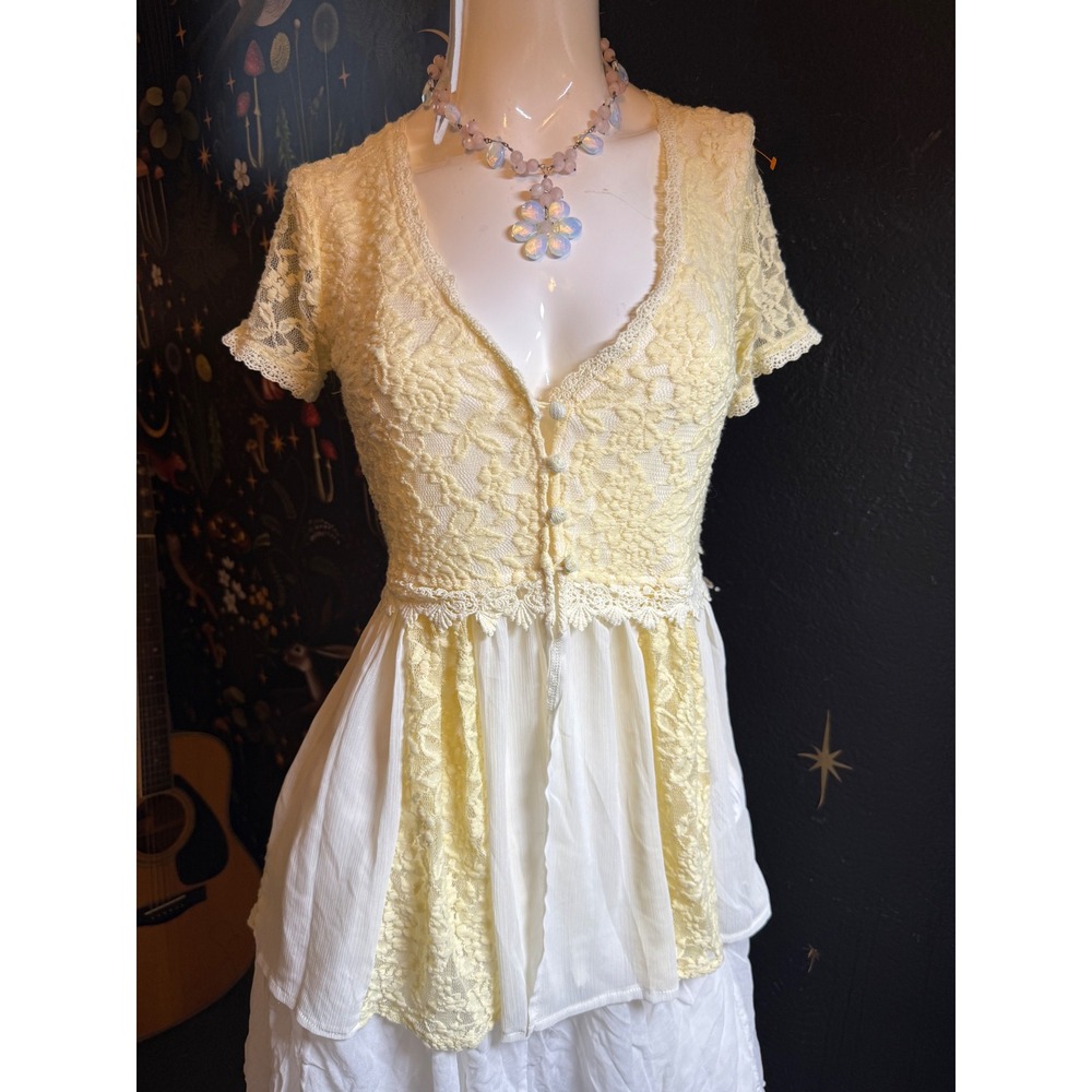 A'reve Yellow Floral Lace Babydoll Peplum Top Short Sleeve AJ4284-S14 Medium